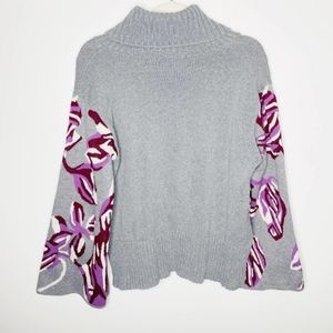CAbi Eden Gray Purple Floral  Intarsia Pullover Turtleneck Sweater Size Large